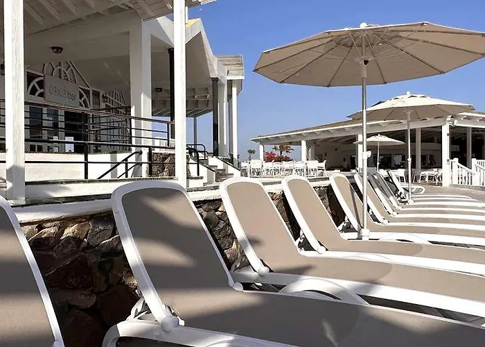 Caleta Dorada 2* カレタ・デ・フステ