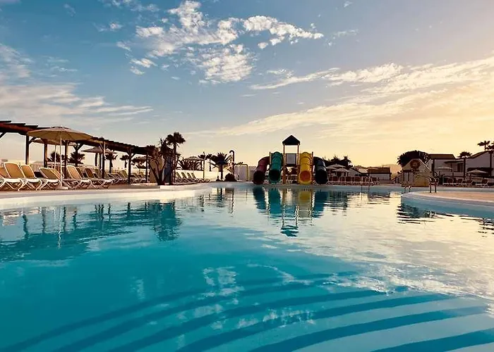 Caleta Dorada 2* カレタ・デ・フステ