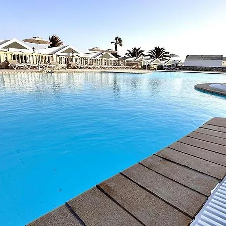 Caleta Dorada Otel 2*