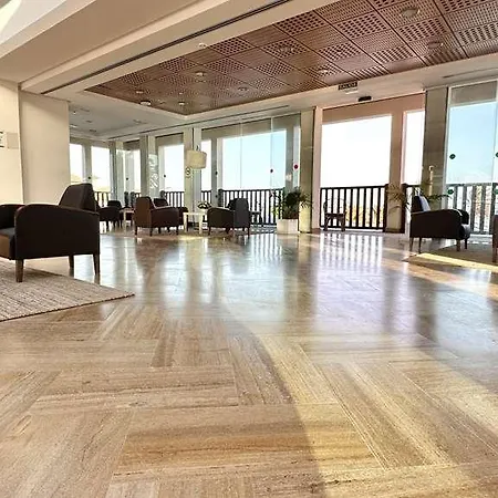 Otel Caleta Dorada 2*