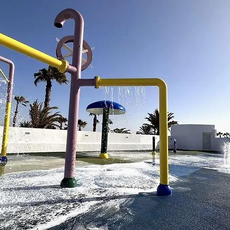 Caleta Dorada מלון